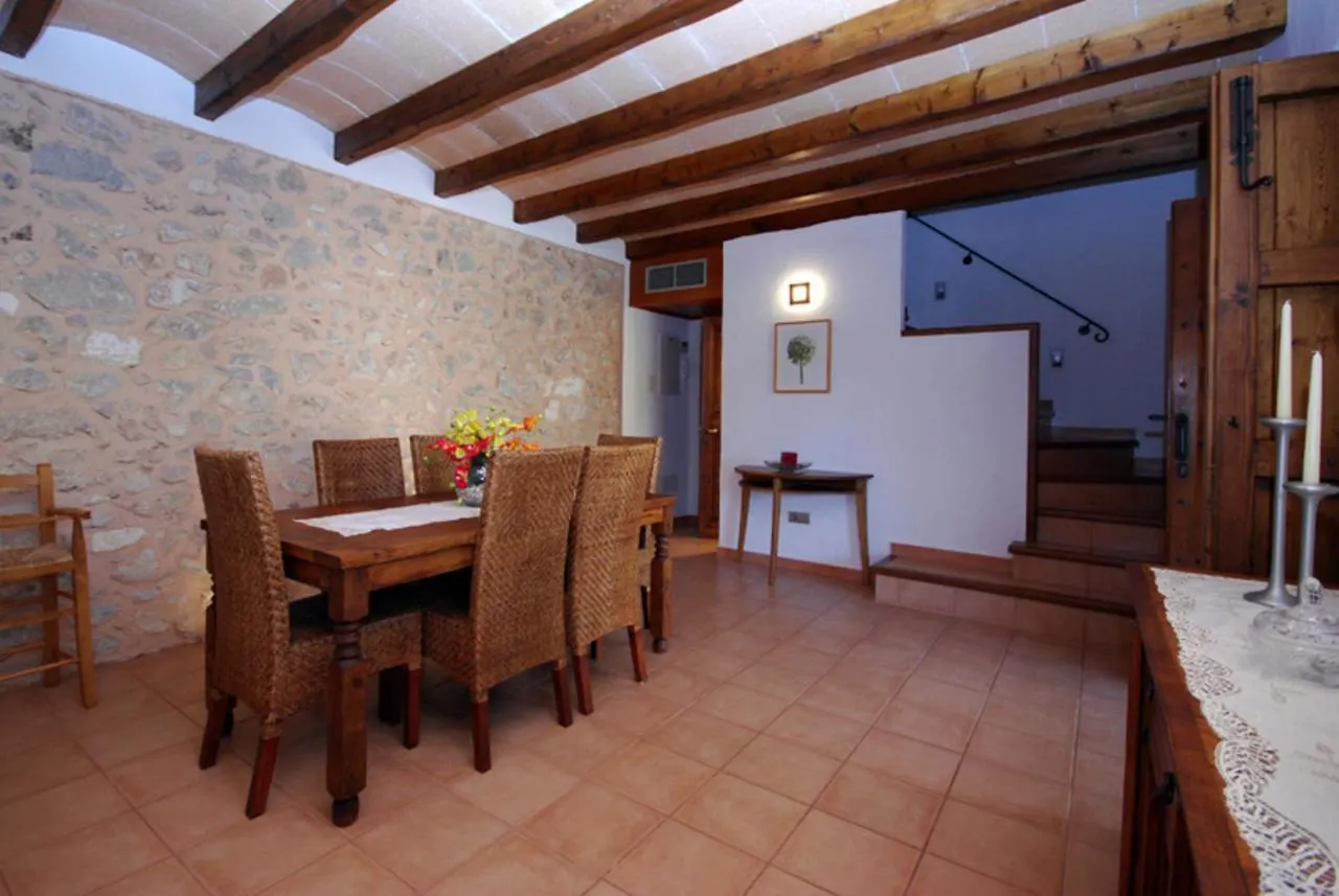 Holiday home Cadernera Villa Buger